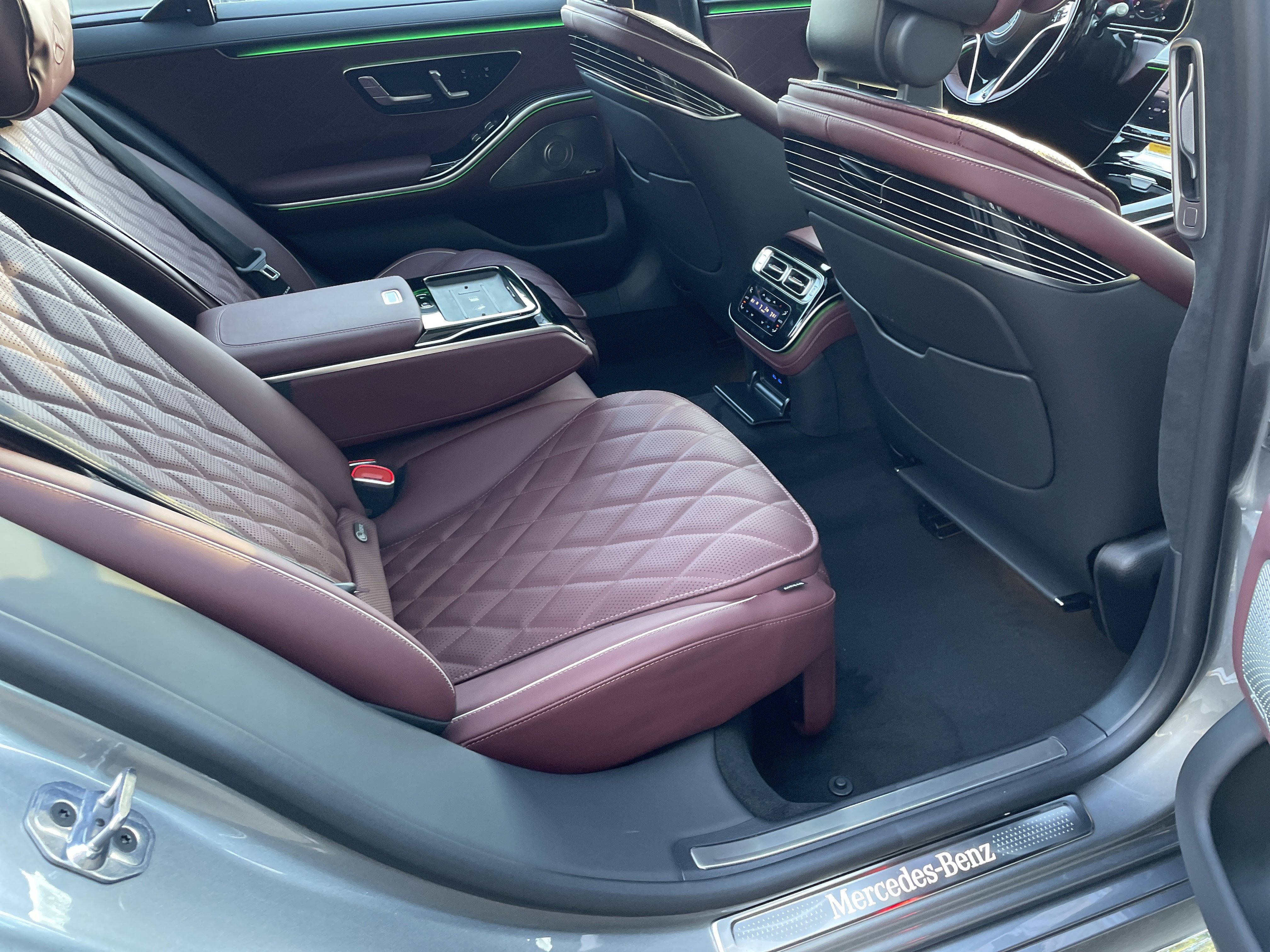 New 2026 Mercedes-Benz S 580 4MATIC Sedan image 39