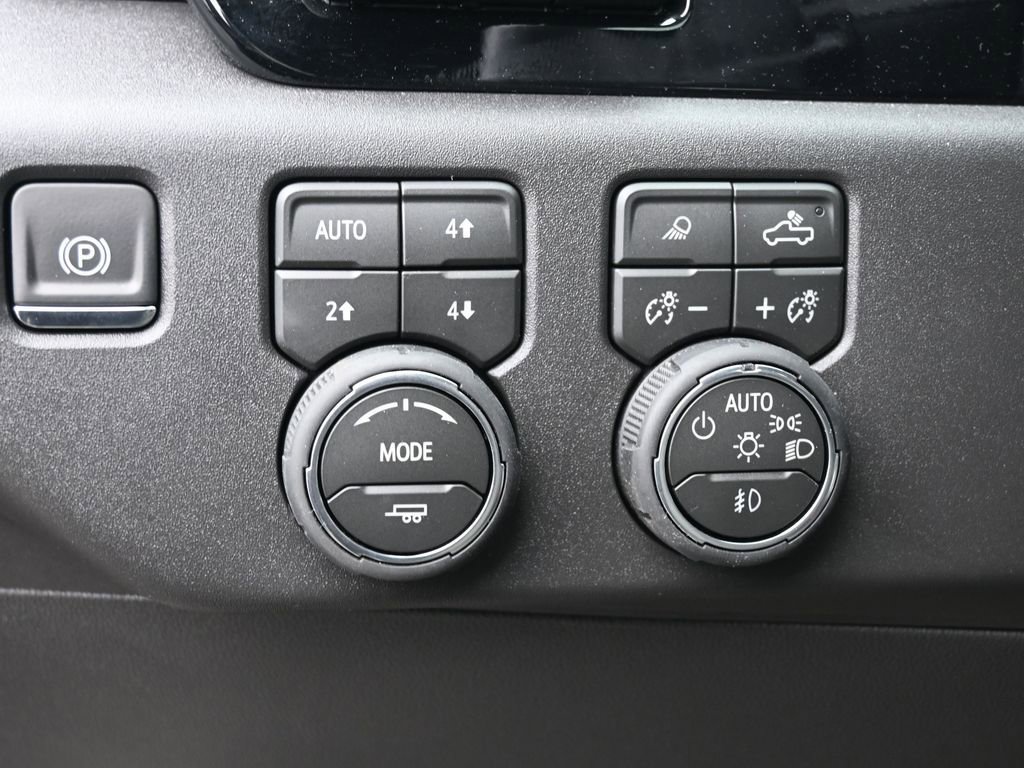 Used 2026 Chevrolet Silverado 1500 ZR2 w/ Dark Appearance Package image 16