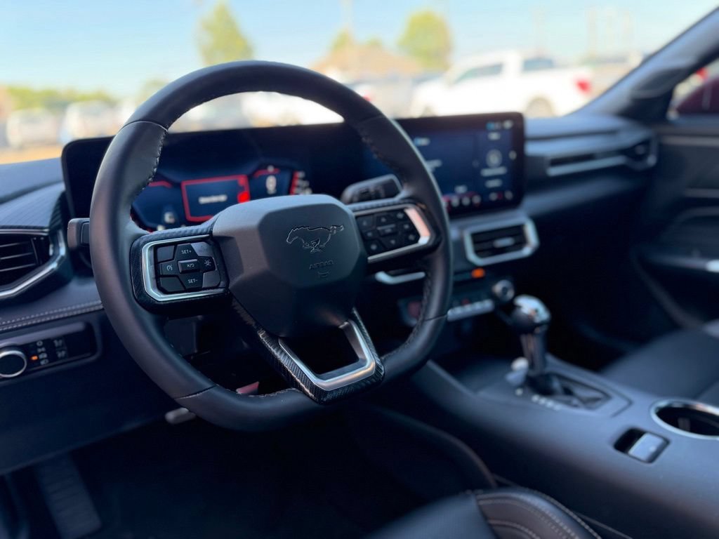 Used 2025 Ford Mustang Premium RWD image 22