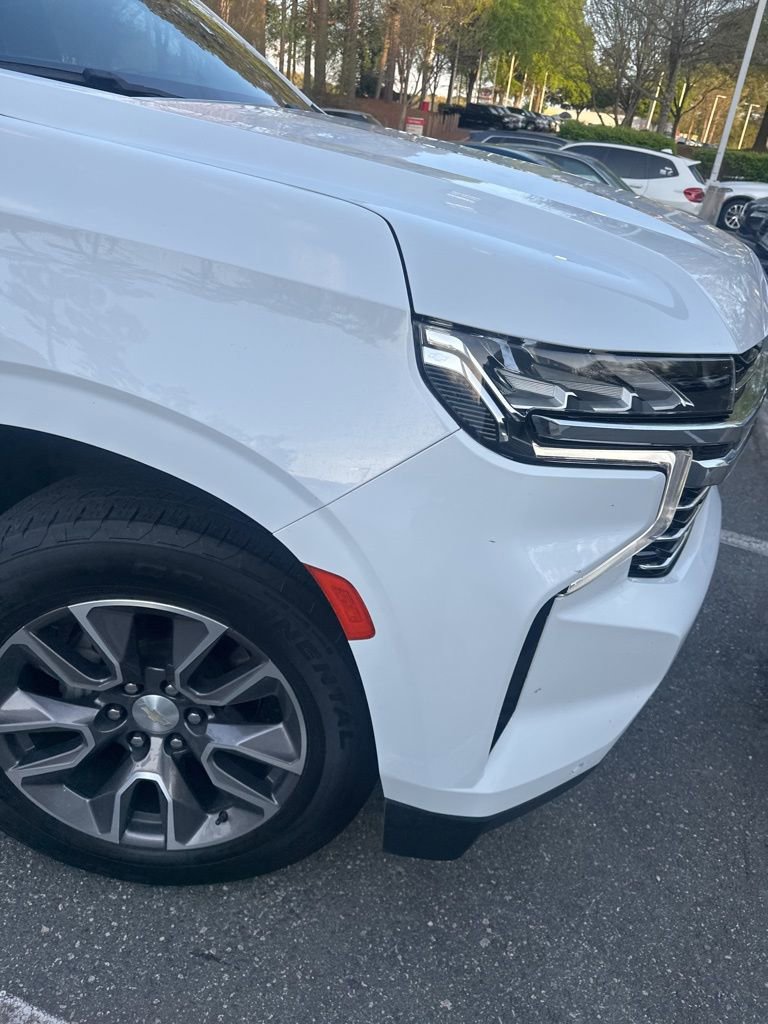 Used 2022 Chevrolet Tahoe LT w/ Luxury Package image 2