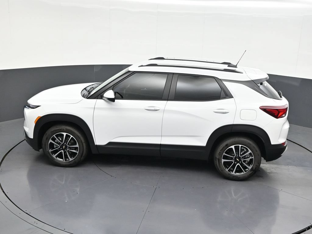 Used 2026 Chevrolet TrailBlazer LT FWD image 16