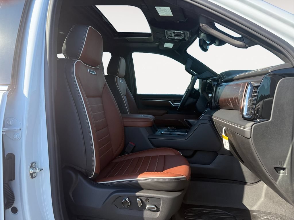 New 2026 GMC Sierra 3500 Denali Ultimate AWD/4WD image 15
