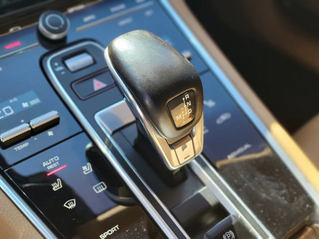 Used 2018 Porsche Panamera 4S image 30
