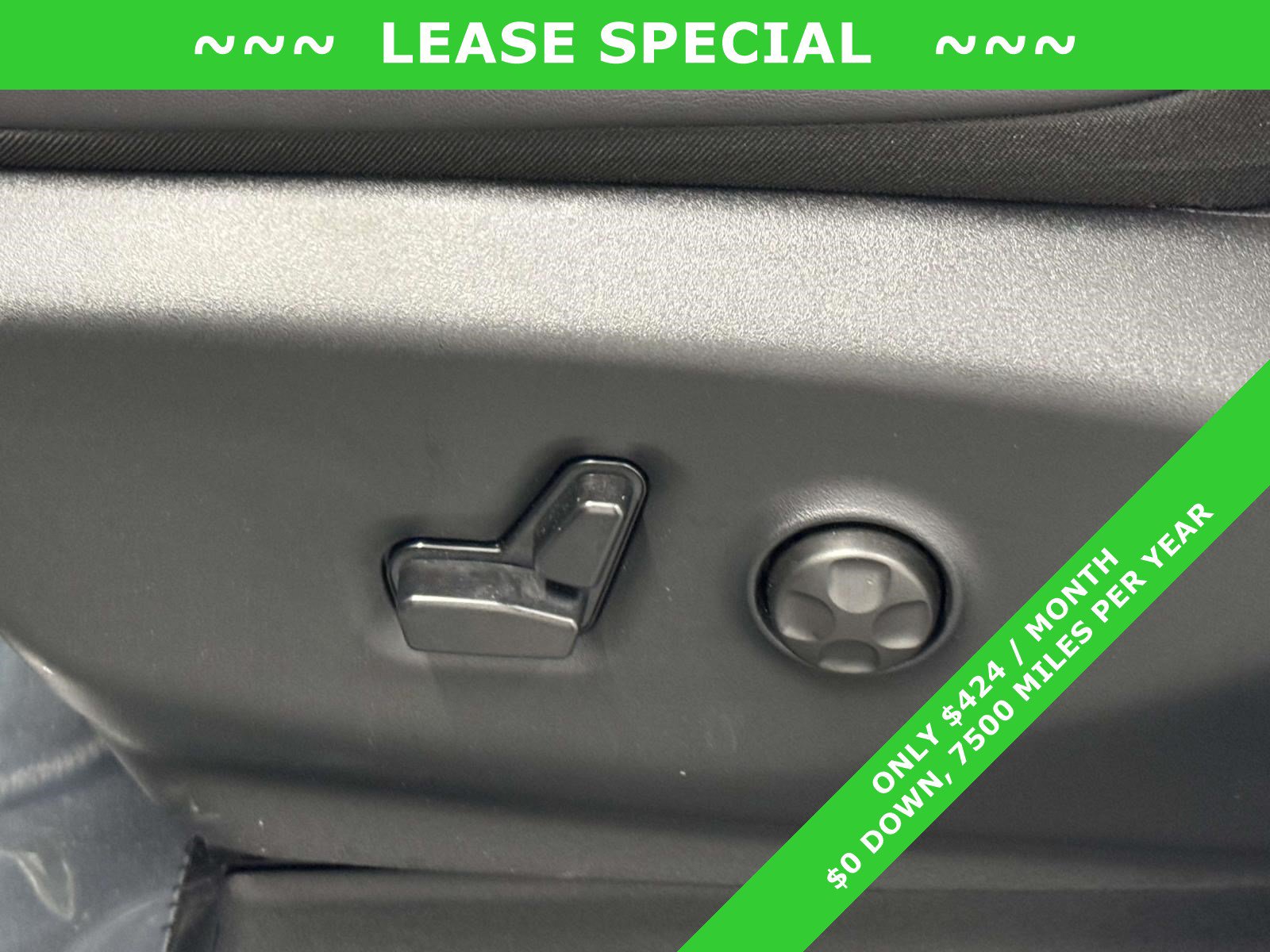 Used 2026 Chrysler Pacifica Select FWD image 18
