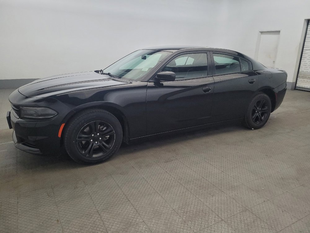 Used 2021 Dodge Charger SXT w/ Leather Interior Group image 2
