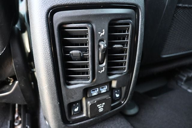 Used 2025 Dodge Durango R/T AWD/4WD image 29