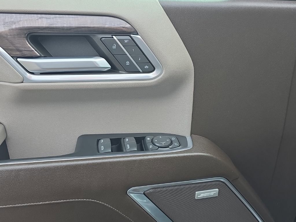 Used 2023 Chevrolet Silverado 1500 LTZ image 21