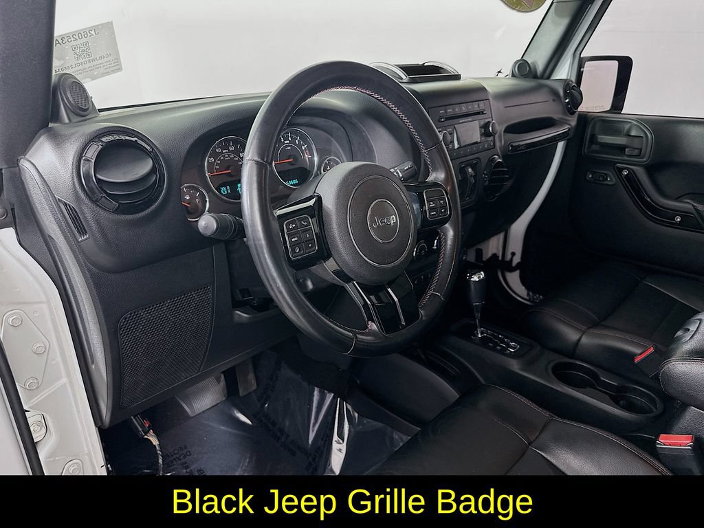 Used 2012 Jeep Wrangler Unlimited Sahara AWD/4WD image 14