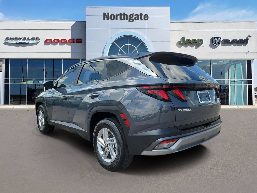 Used 2026 Hyundai Tucson SE AWD/4WD image 3