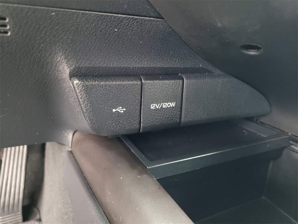 Used 2020 Toyota Camry SE image 15