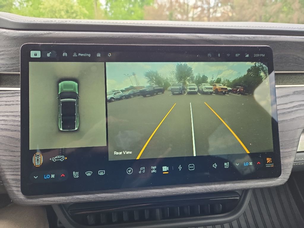 Used 2022 Rivian R1S Launch Edition AWD/4WD image 28