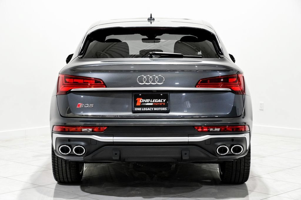 Used 2022 Audi SQ5 Prestige AWD/4WD image 10
