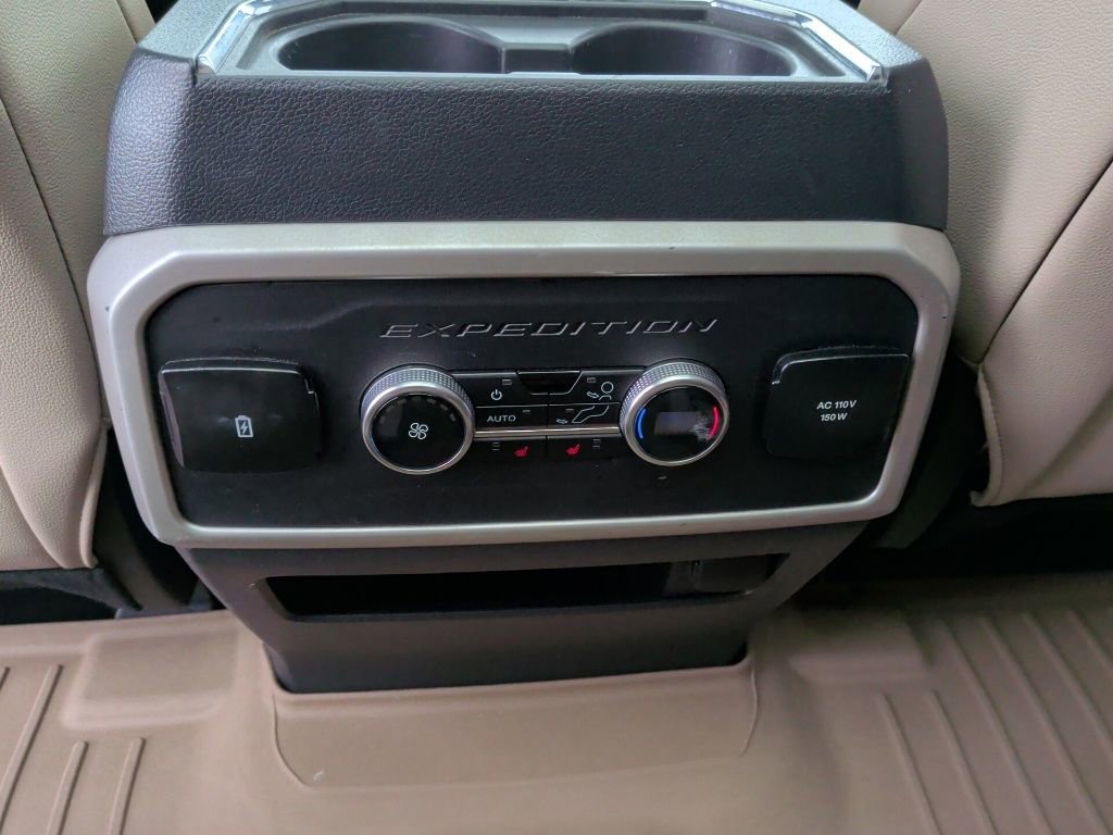 Used 2023 Ford Expedition Limited image 44
