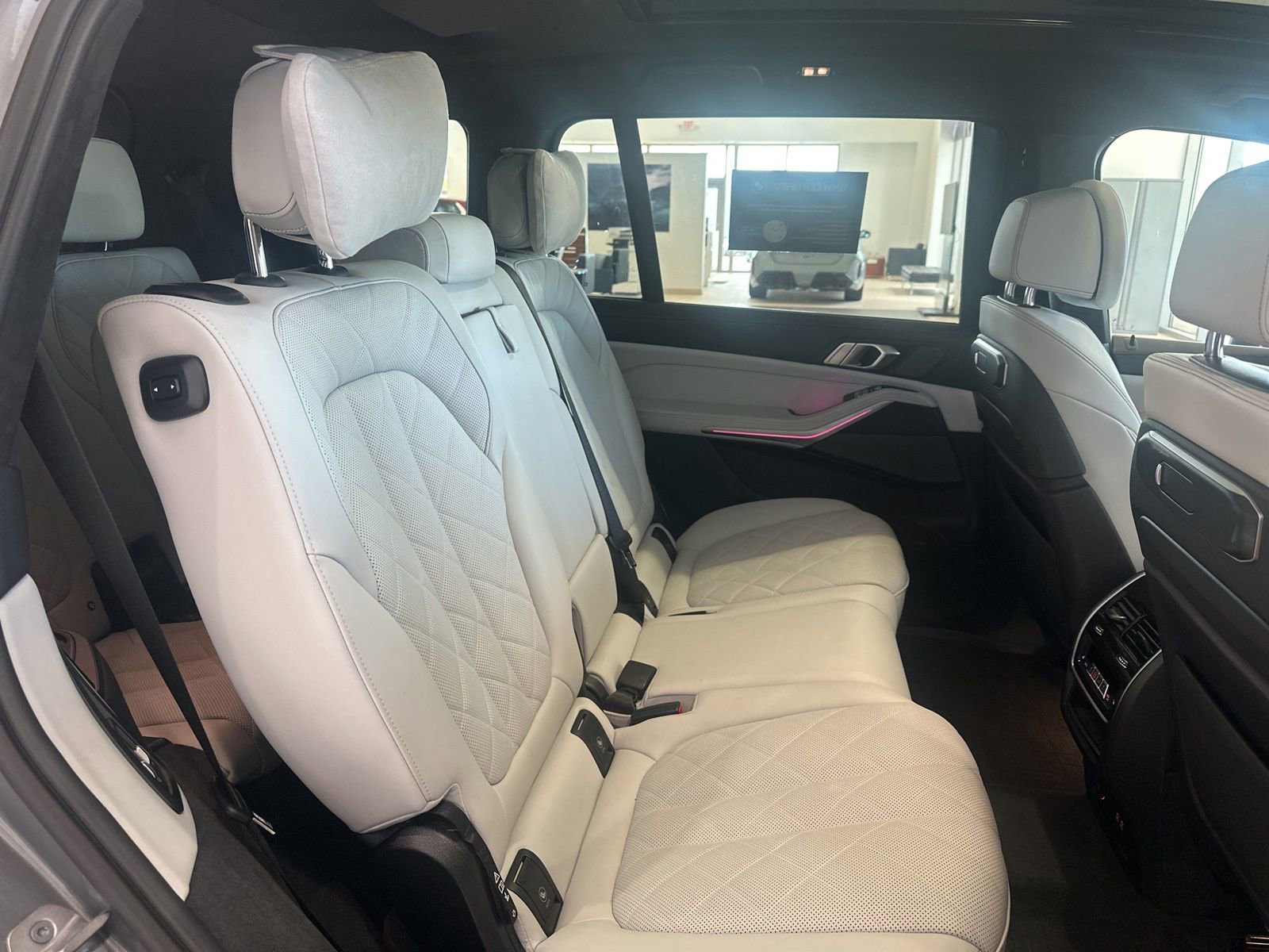 Certified 2023 BMW X7 xDrive40i w/ Premium Package image 44
