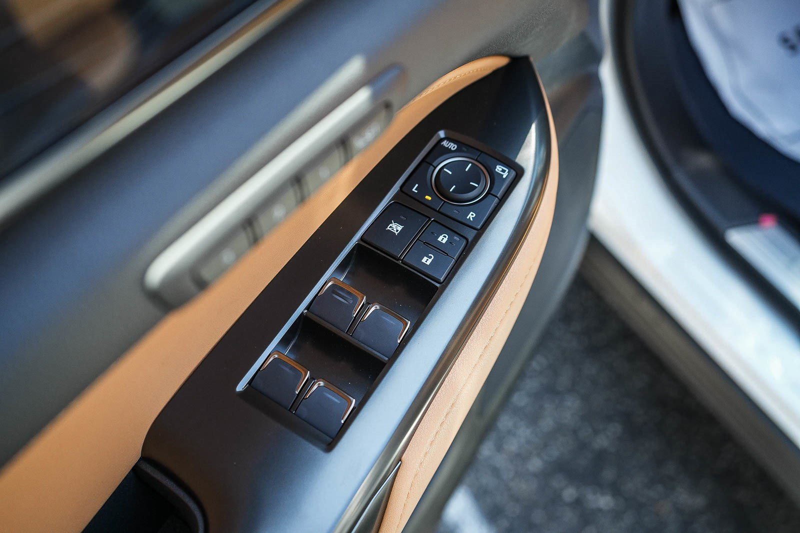 New 2026 Lexus NX 450h+ AWD w/ Luxury Package image 20