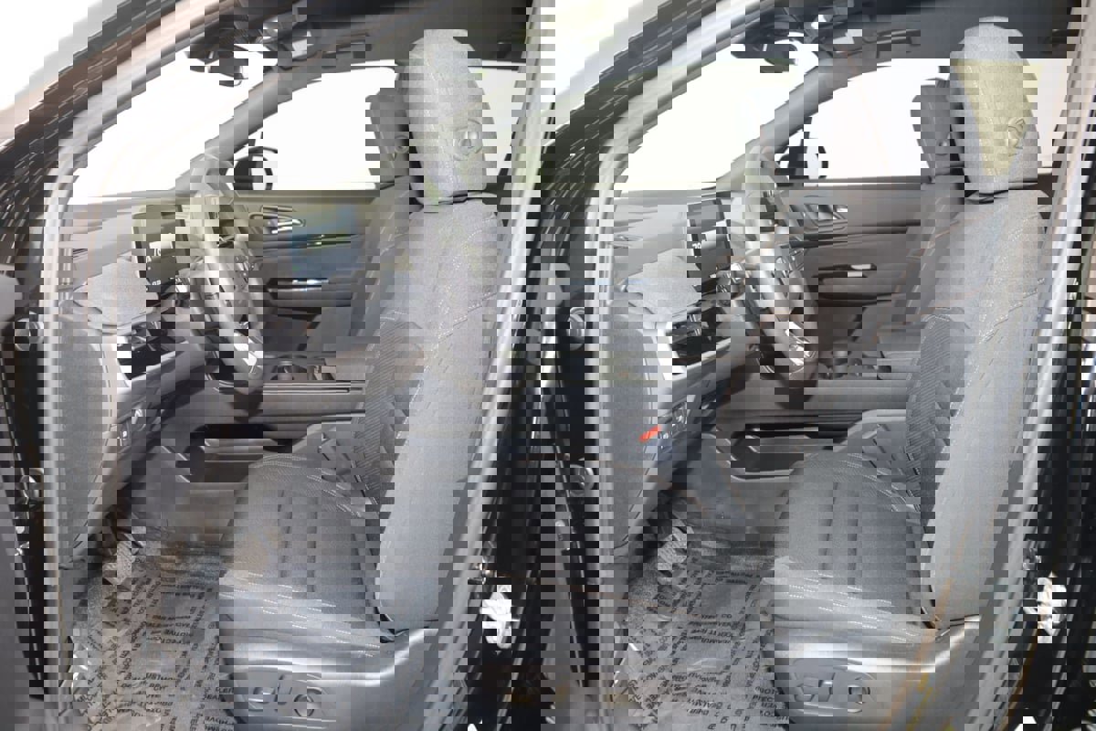 Used 2024 Honda Prologue EX image 11