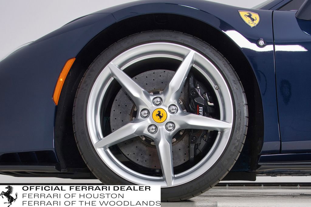 Used 2022 Ferrari F8 Tributo image 18