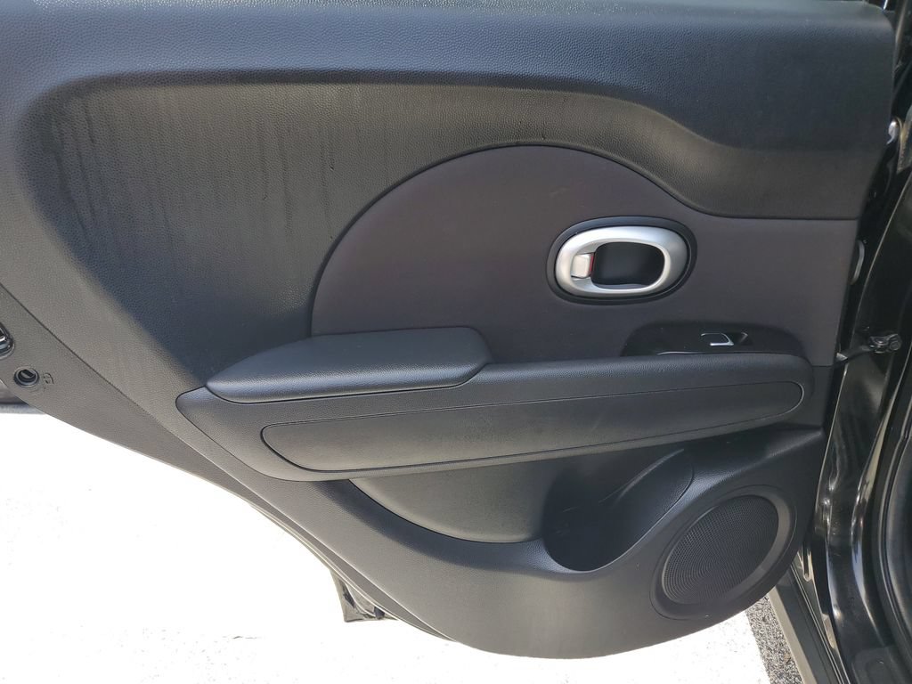 Used 2017 Kia Soul w/ Convenience Package FWD image 10