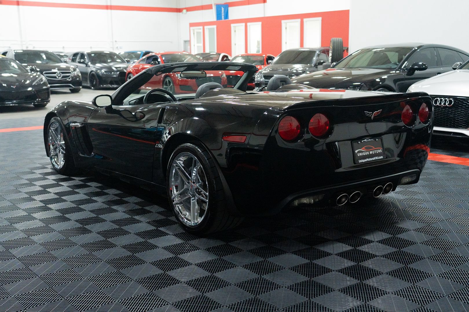 Used 2010 Chevrolet Corvette Grand Sport w/ Preferred Equipment Group RWD image 4