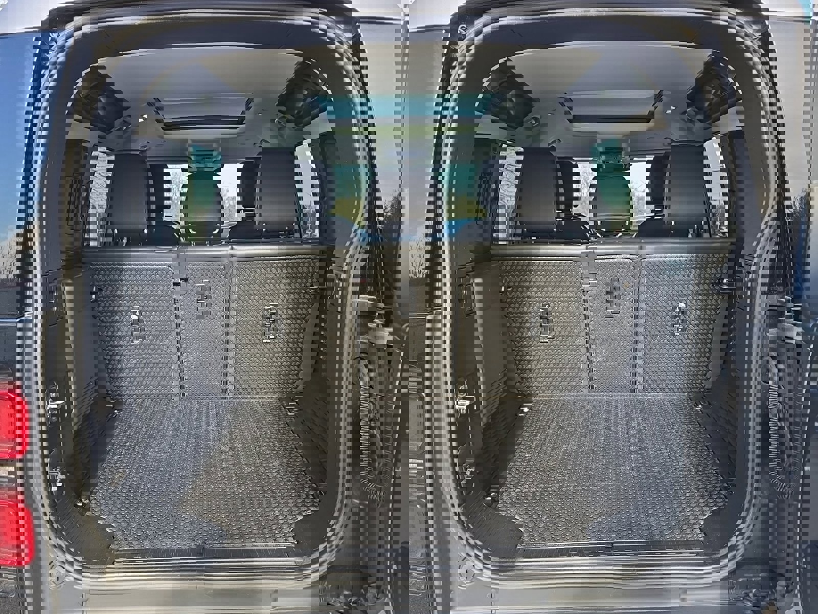 Used 2023 Land Rover Defender 110 SE image 26