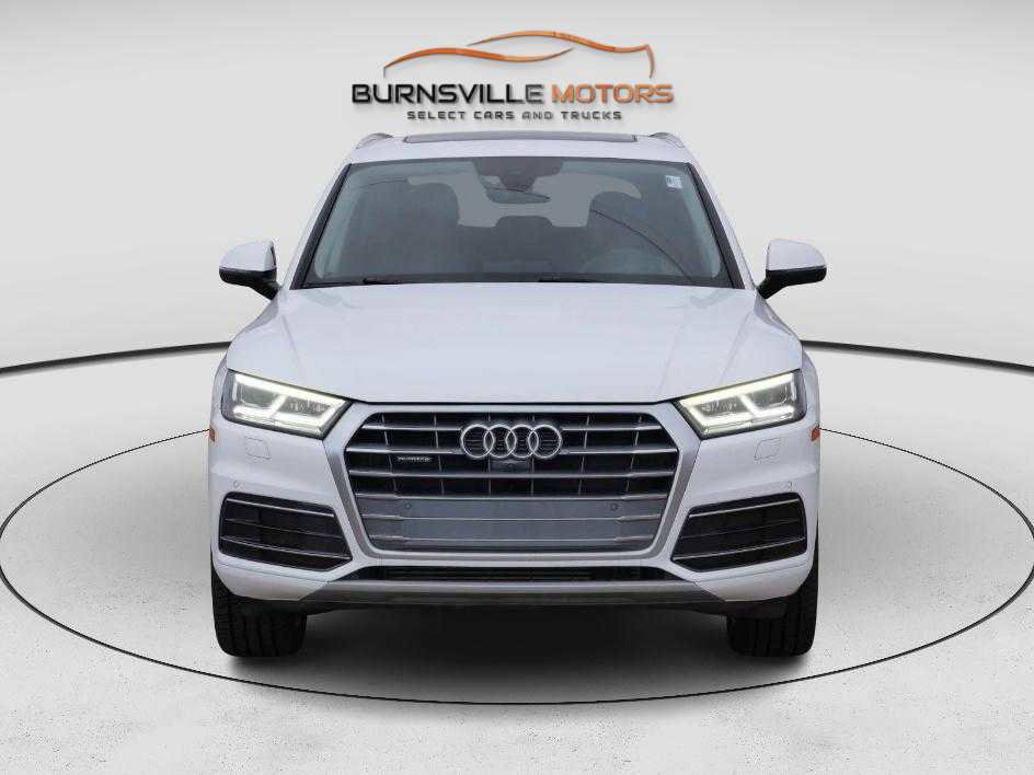 Used 2018 Audi Q5 Prestige w/ Prestige Package image 2