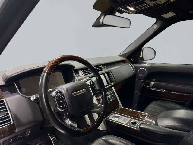Used 2015 Land Rover Range Rover Supercharged image 20