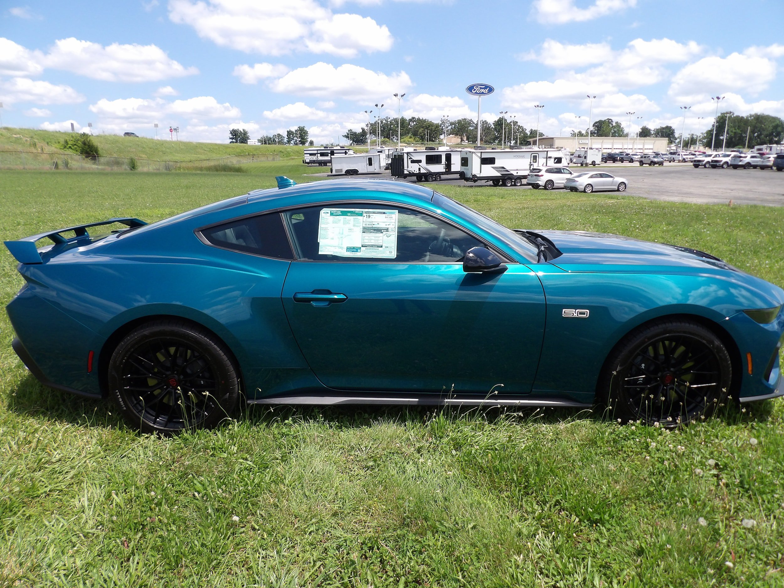 New 2026 Ford Mustang GT Premium w/ GT Performance Package RWD image 5