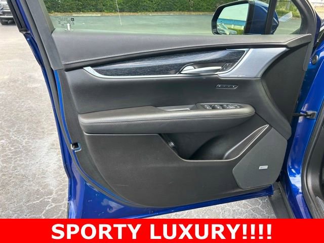 Used 2023 Cadillac XT5 Premium Luxury FWD image 12