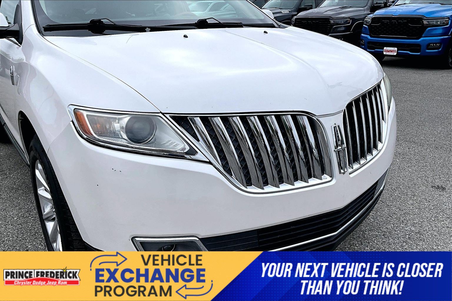 Used 2014 Lincoln MKX FWD w/ Equipment Group 101A image 5