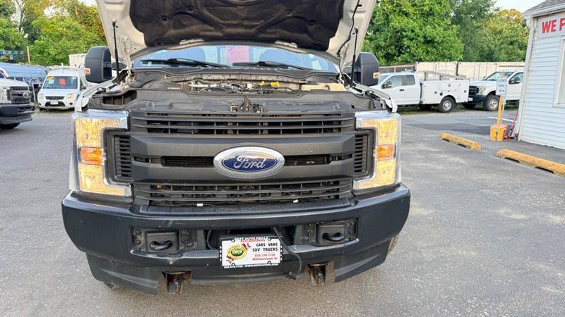 Used 2017 Ford F250 XL w/ Power Equipment Group AWD/4WD image 40