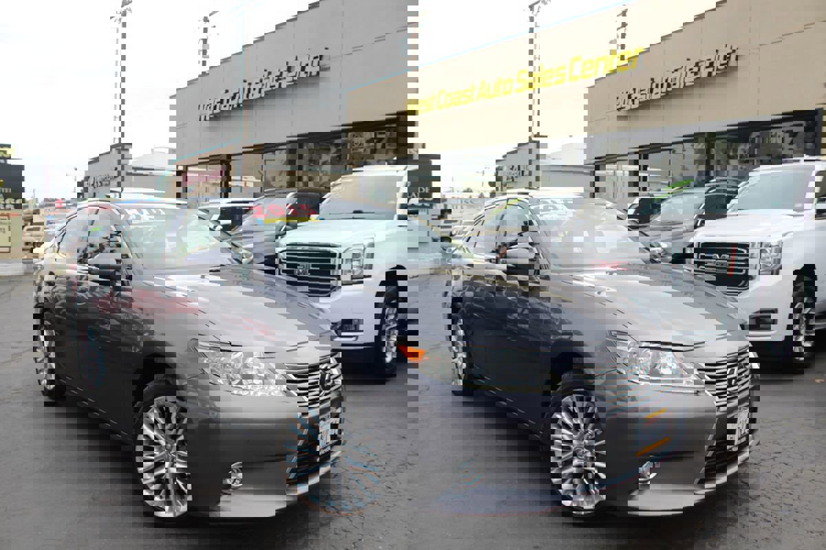 Used 2015 Lexus ES 350 w/ Luxury Package image 39