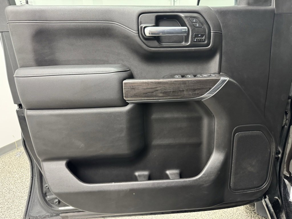 Used 2021 Chevrolet Silverado 1500 LTZ image 26