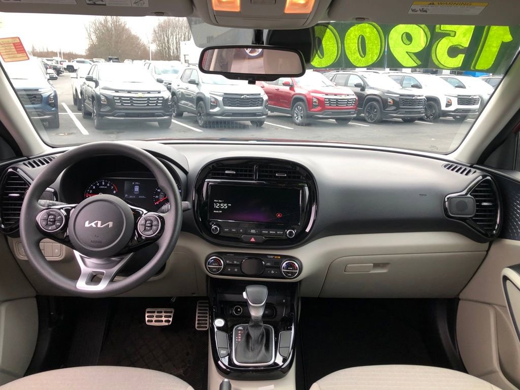 Used 2022 Kia Soul S w/ Paint Protection Package image 10