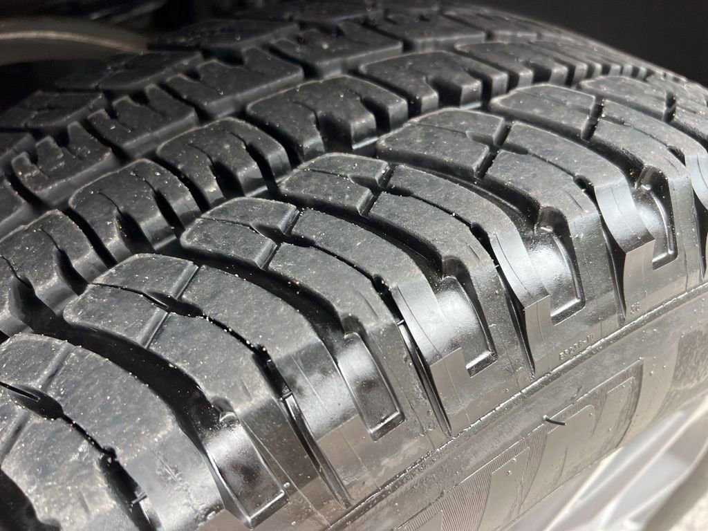 Used 2020 Chevrolet Silverado 1500 LT w/ All-Star Edition image 9