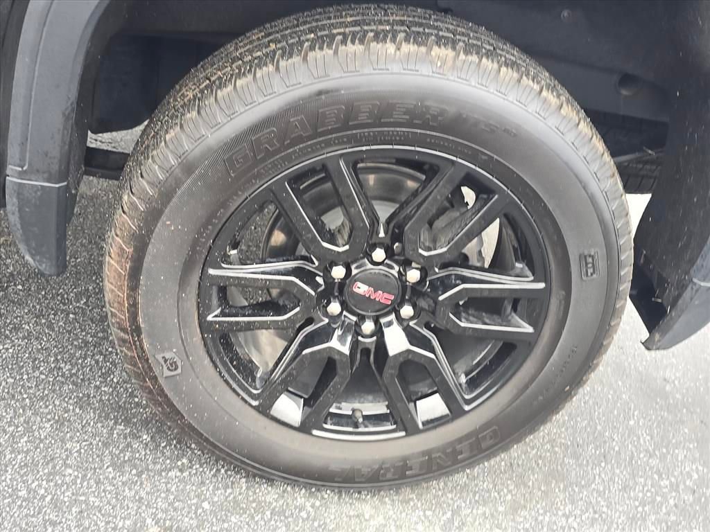 Used 2025 GMC Sierra 1500 Elevation w/ Preferred Package image 11