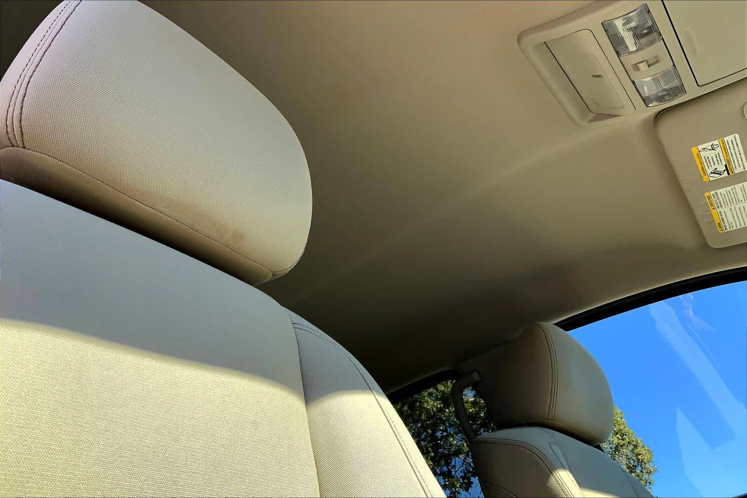 Used 2017 Nissan Titan SV RWD image 14