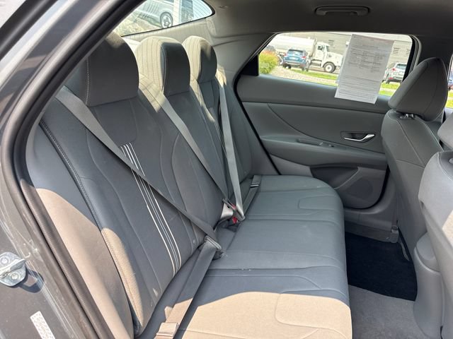 Used 2023 Hyundai Elantra SEL w/ Convenience Package FWD image 14