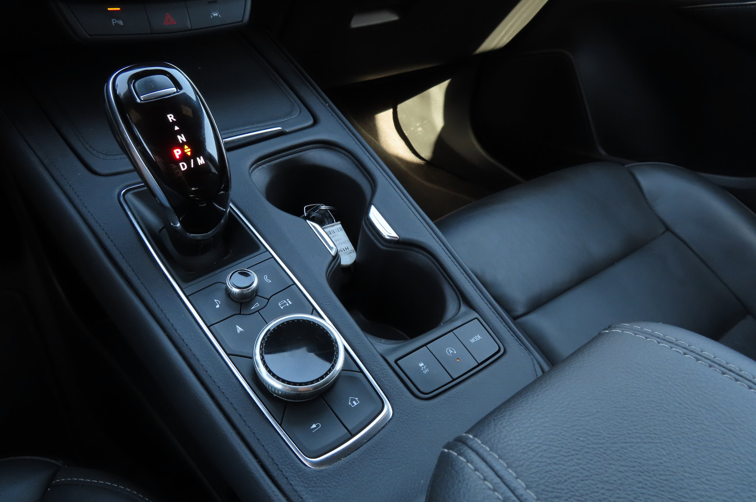 Used 2024 Cadillac XT4 Premium Luxury image 25