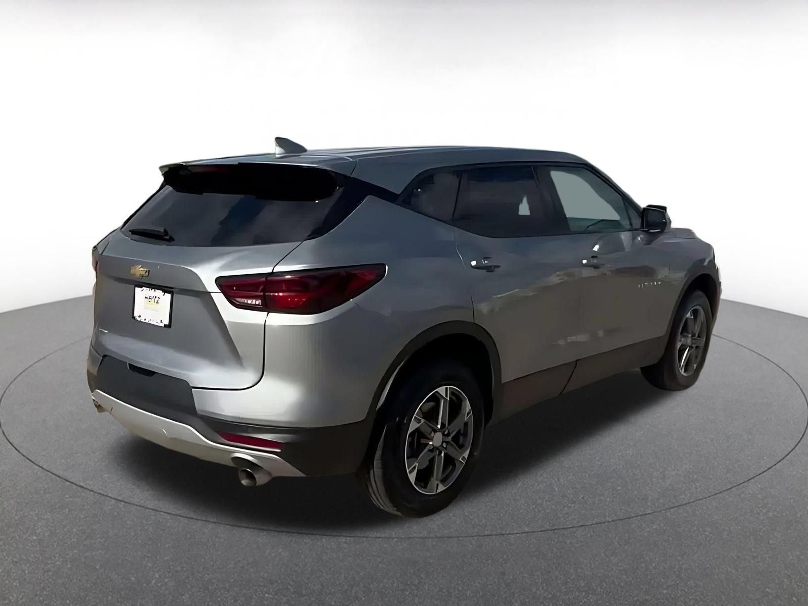 Used 2026 Chevrolet Blazer LT FWD image 12