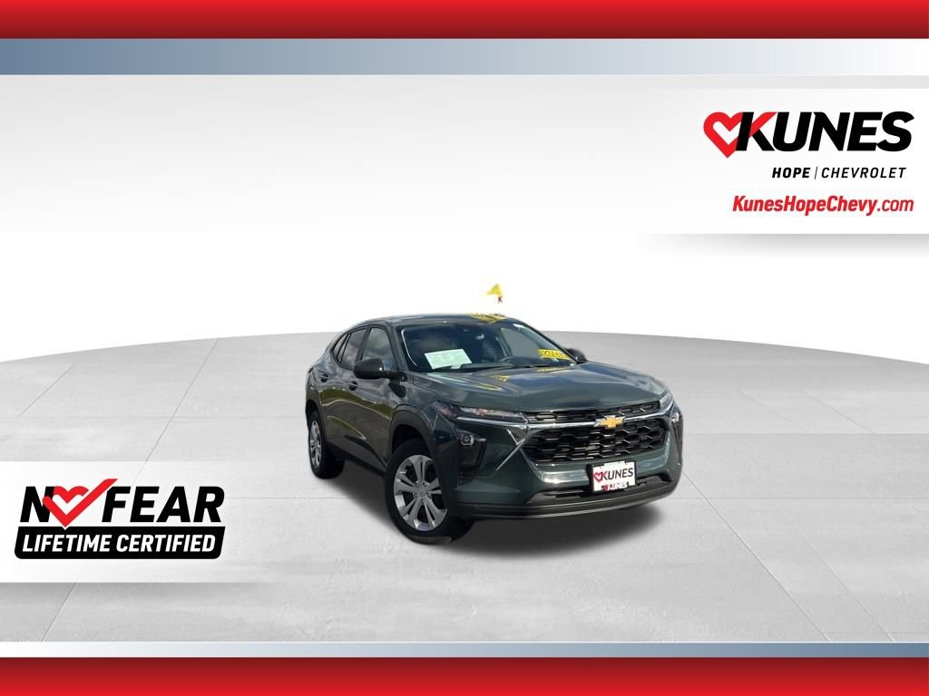 Used 2025 Chevrolet Trax LS