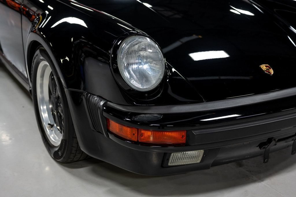 Used 1989 Porsche 911 Carrera RWD image 26