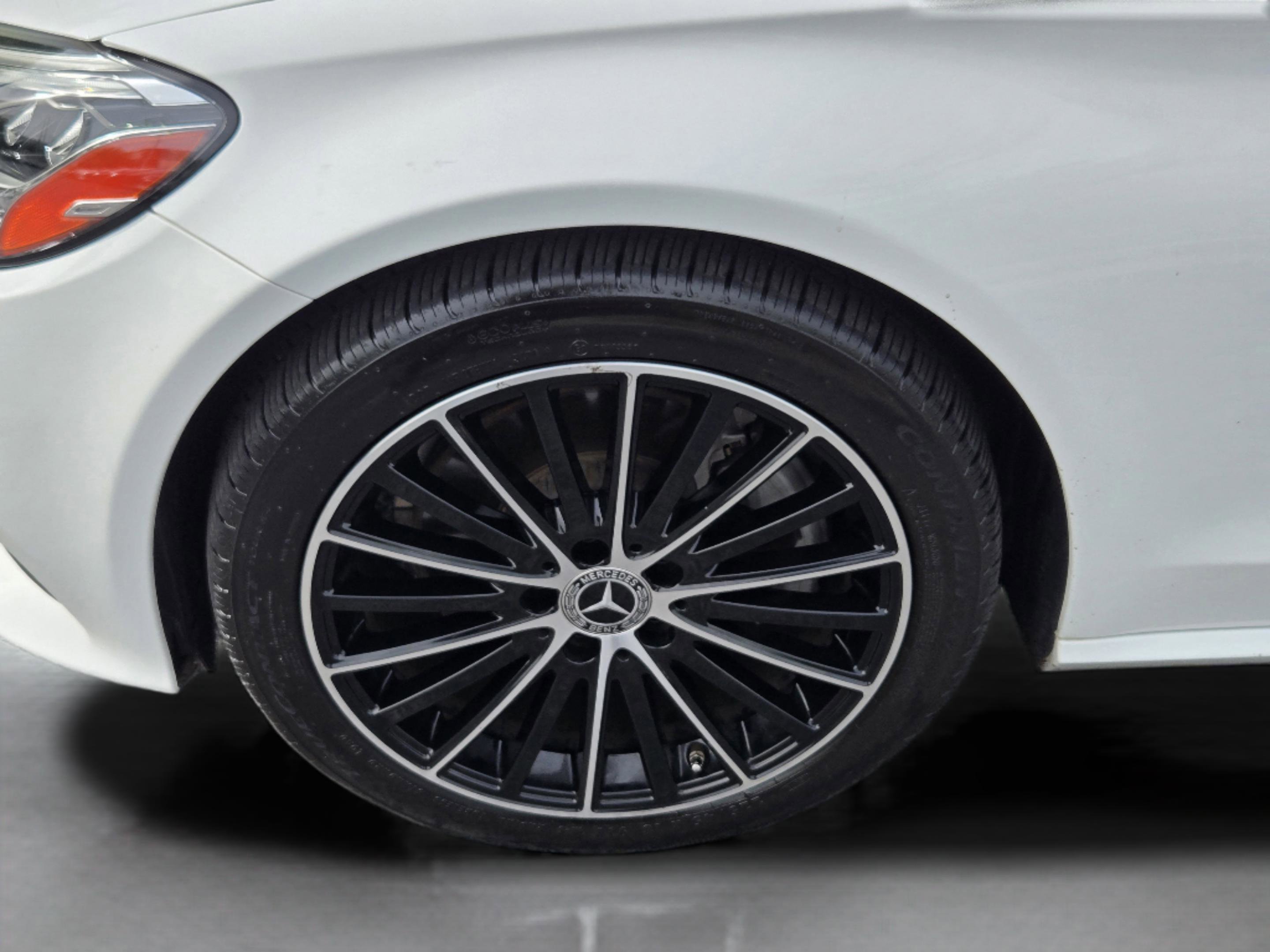 Used 2020 Mercedes-Benz C 300 4MATIC Coupe image 31