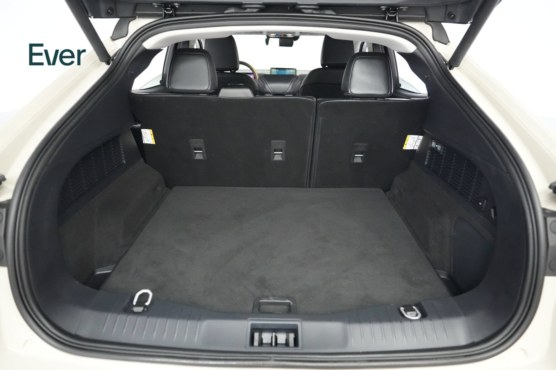 Used 2025 Ford Mustang Mach-E Premium RWD image 8