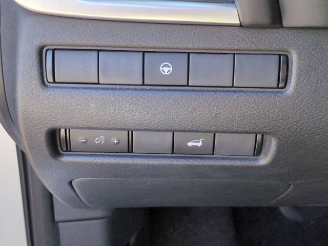 Used 2023 Nissan Rogue SV w/ SV Premium Package FWD image 17