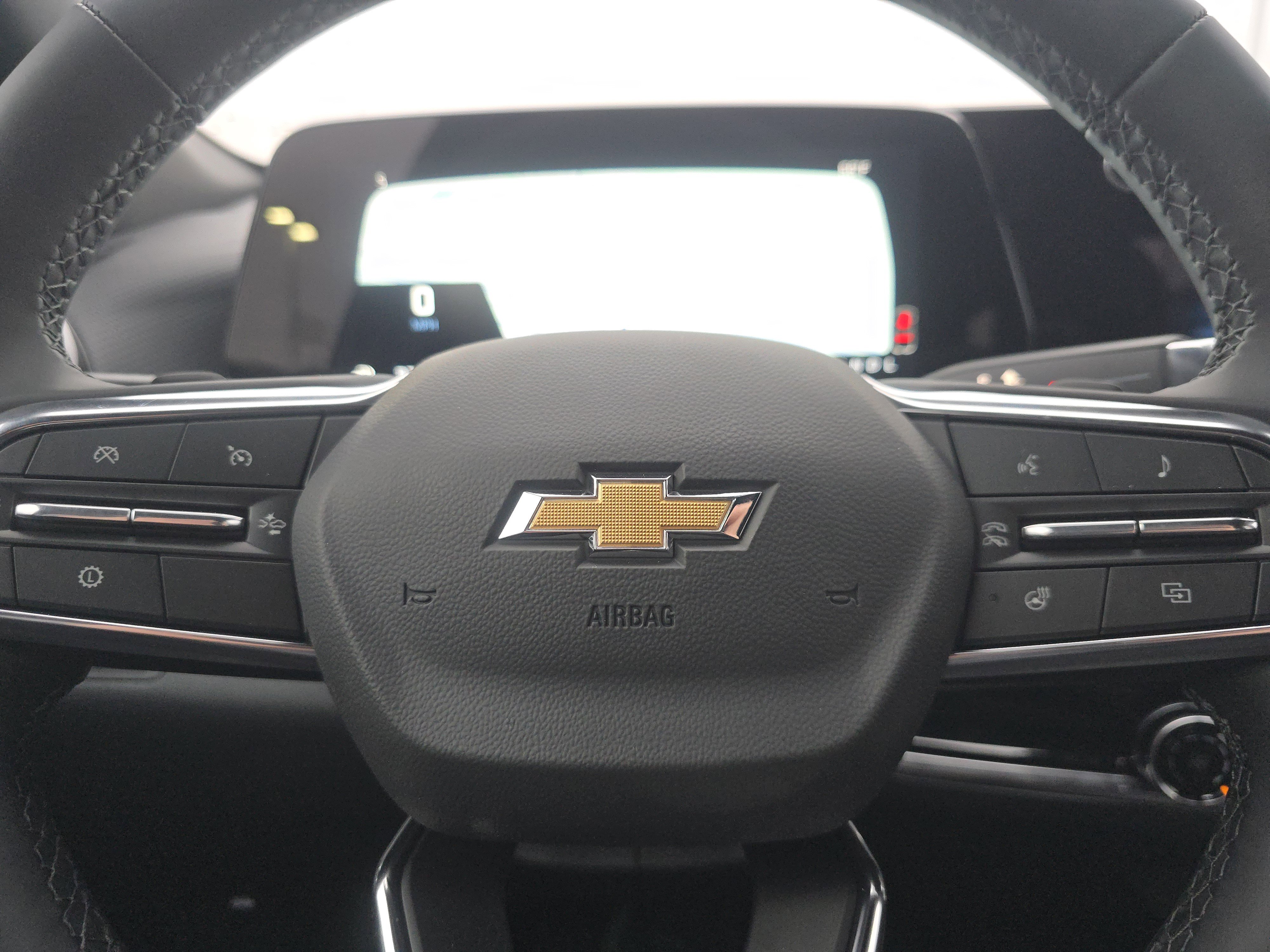 New 2026 Chevrolet Equinox LT image 16