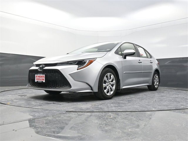 Used 2022 Toyota Corolla LE image 29