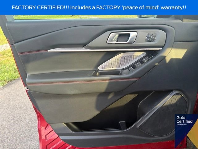 Used 2025 Ford Explorer ST AWD/4WD image 34