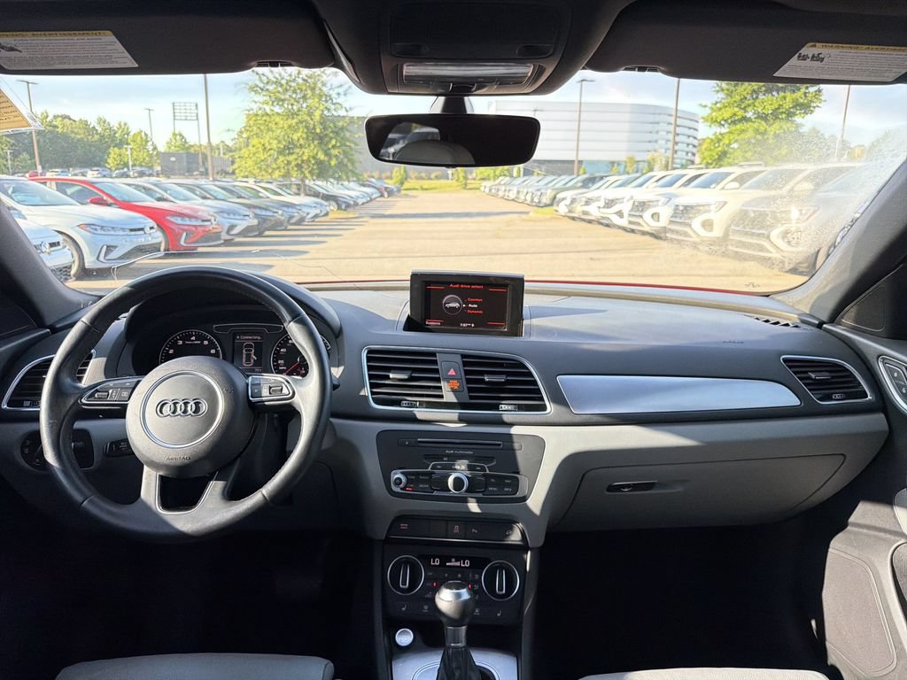 Used 2018 Audi Q3 2.0T Premium w/ Convenience Package FWD image 17