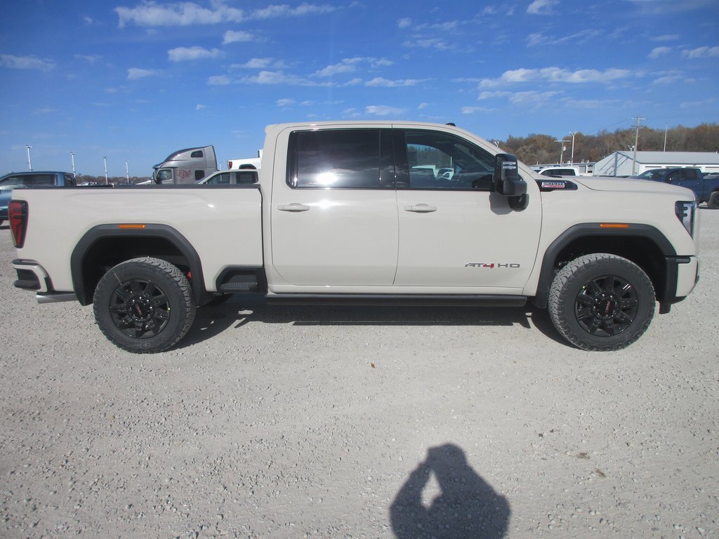 New 2026 GMC Sierra 2500 AT4 image 3