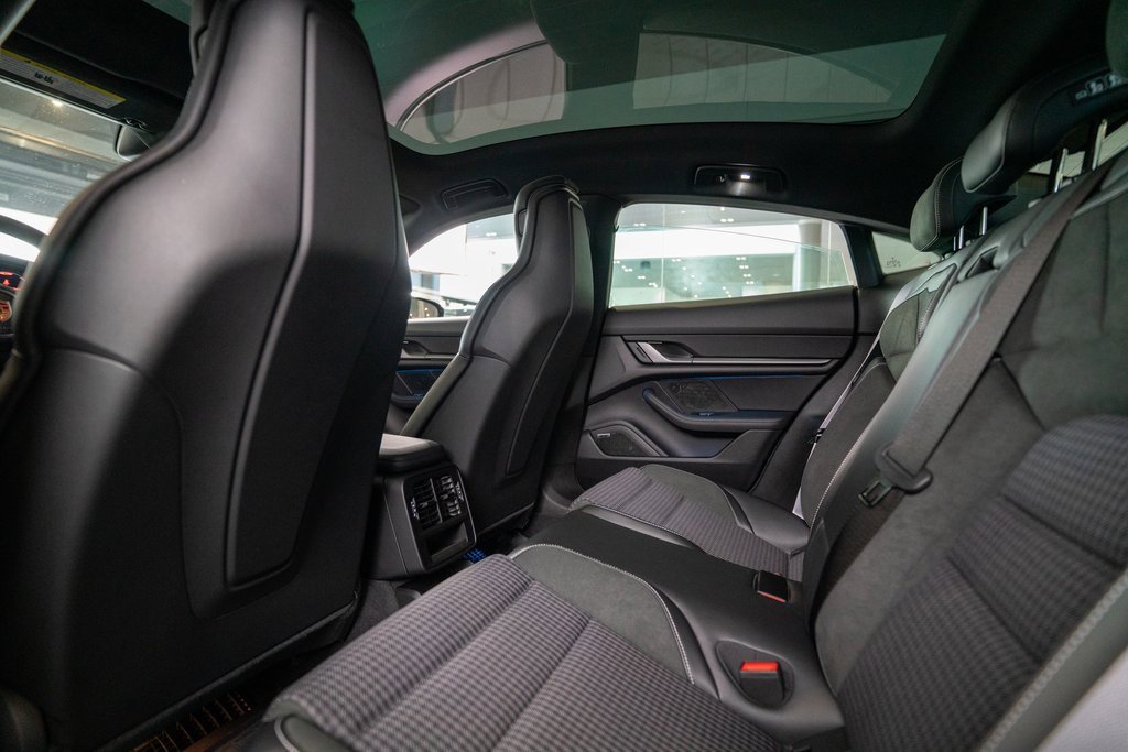 New 2025 Porsche Taycan image 36